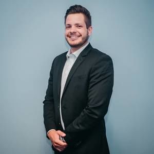 Meet your Posher, Corey